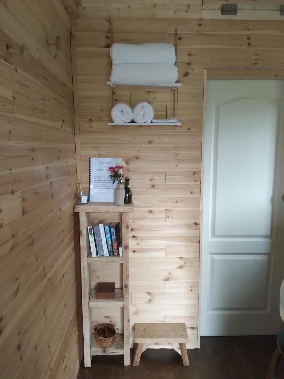 Riverside Cabin Limerick Ngoại thất bức ảnh
